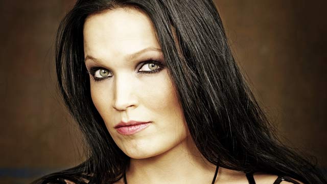 Tarja Turunem traz turnê “Colours In The Dark” para o Brasil