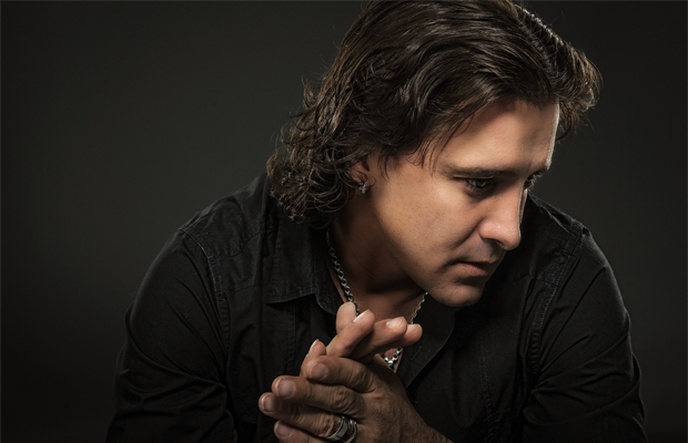 Vocalista do Creed, Scott Stapp diz estar falido e sem casa.